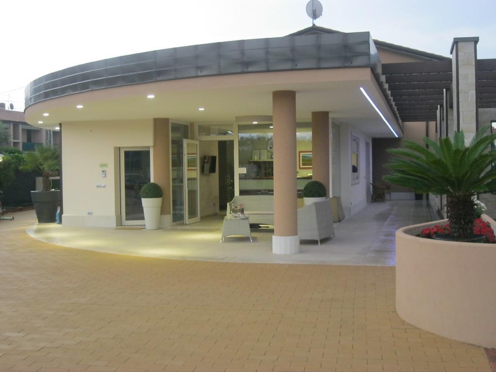Residence La Margherita Lazise Exteriör bild